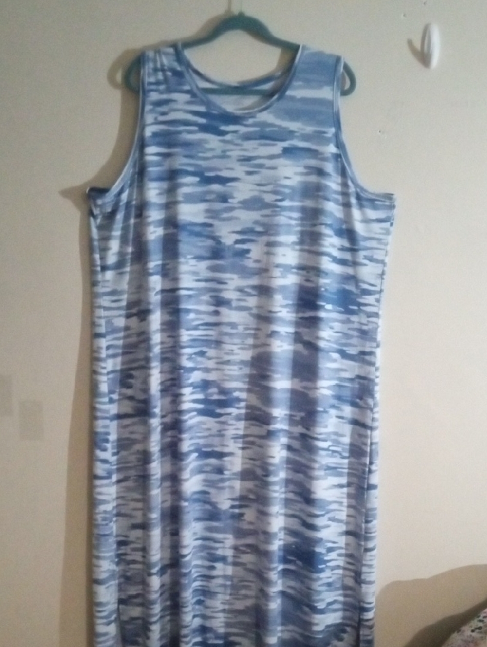 Zuda Sleeveless Boho Blue-Sky Camo Patterned Maxi Dress in a Plus Size 2X